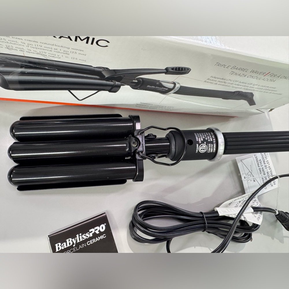 BaBylissPRO Porcelain Ceramic Triple Barrel Waver - Picture 3 of 7